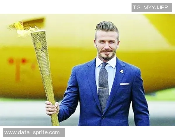 从草根到巅峰足球明星背后的辉煌故事与不屈奋斗历程